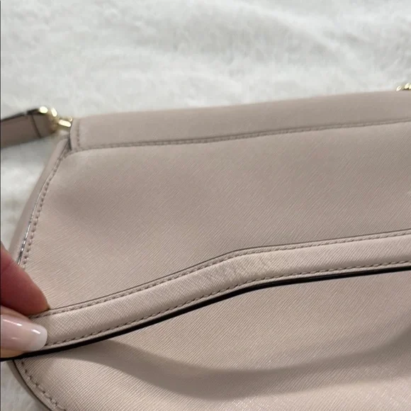 Kate Spade Beige Crossbody Bag EUC - Picture 3 of 11